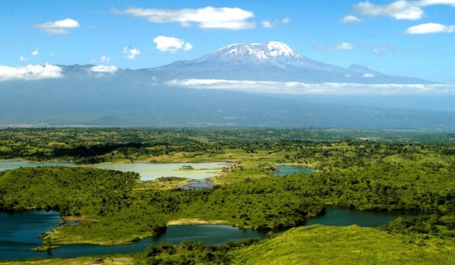 01TE11-IM1001-arusha-national-park-1475 01TE11-IM1001-arusha-national-park-1475